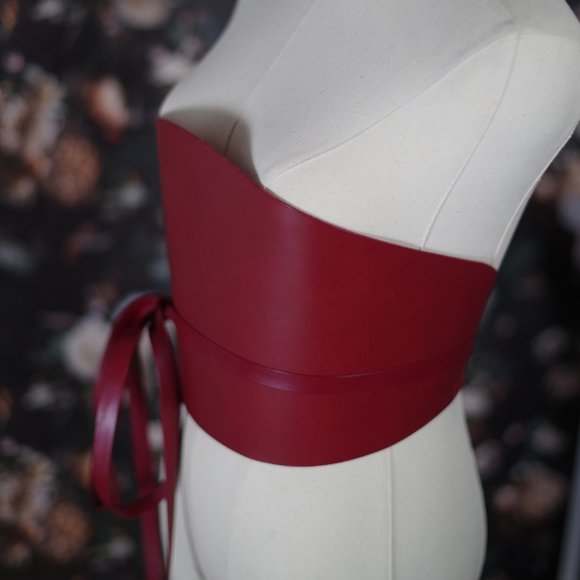 Dehanche Inspired Italian Vachetta Leather Corset Belt with Tie Straps in Red - Picture 11 of 16